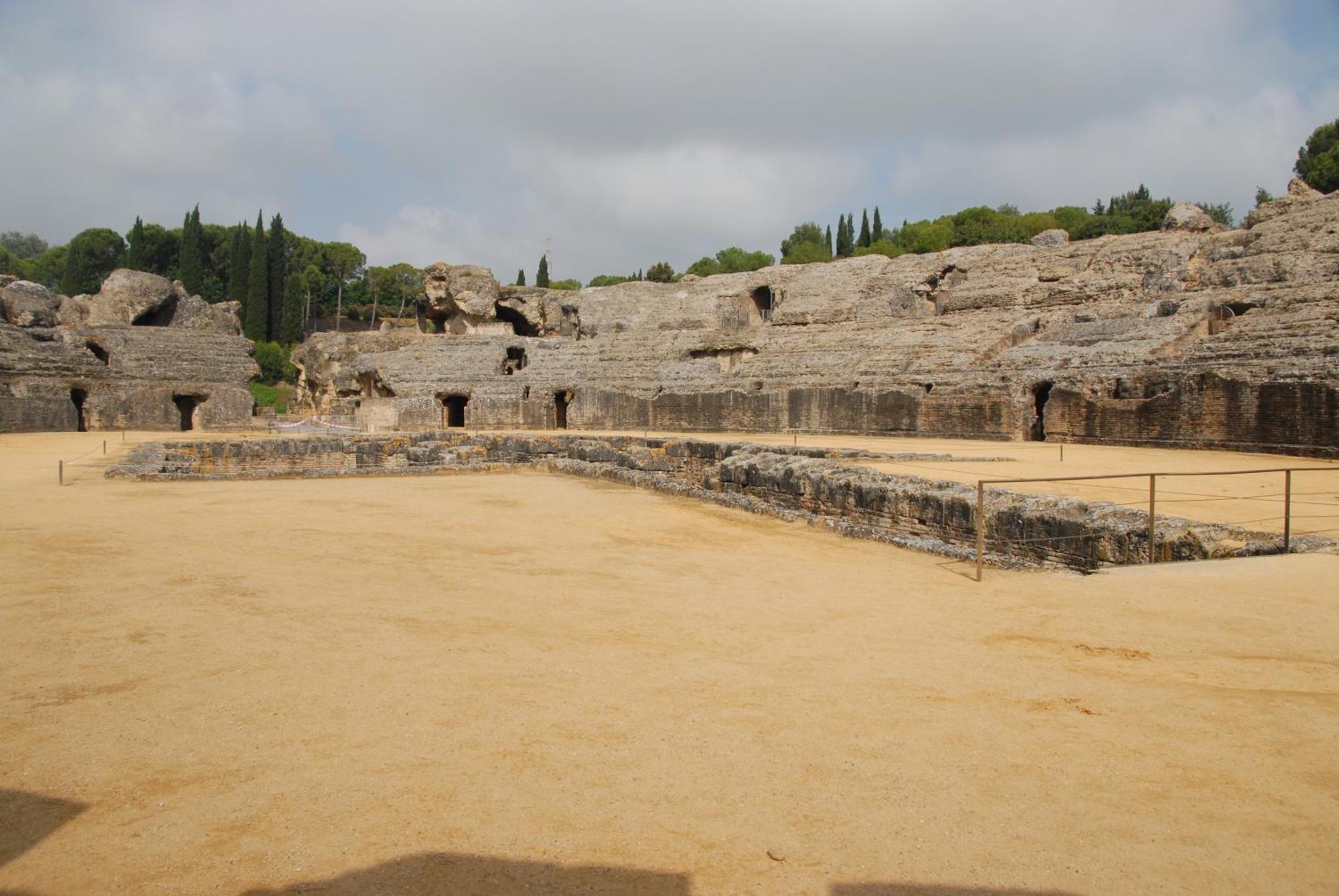 Hotel Anfiteatro Romano Santiponce Extérieur photo