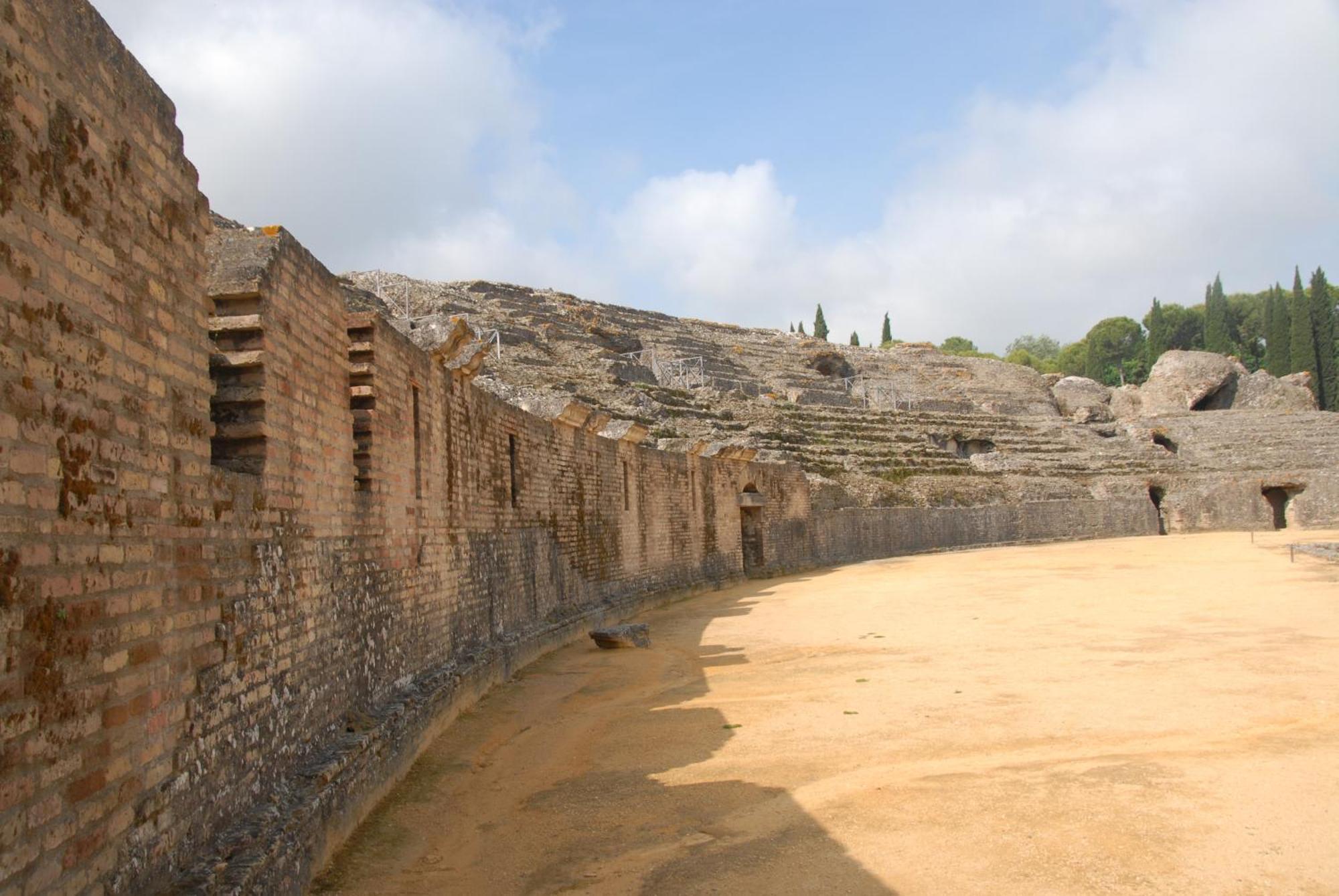 Hotel Anfiteatro Romano Santiponce Extérieur photo